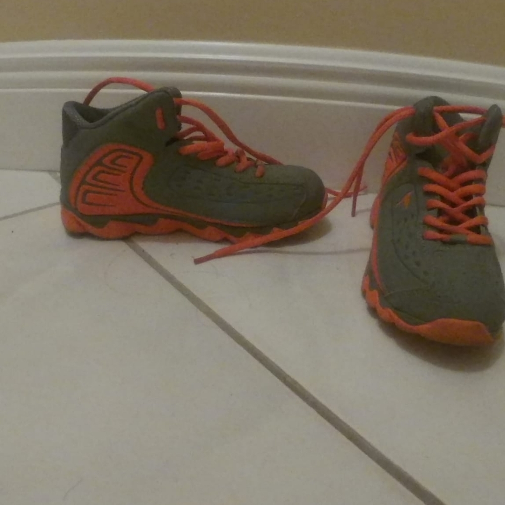 Orange/gray Above the rim sport shoes for children